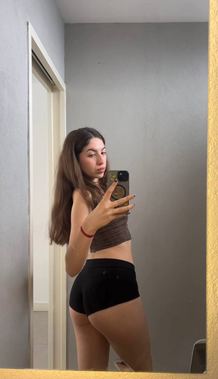 Amber in her underwear in Soacha