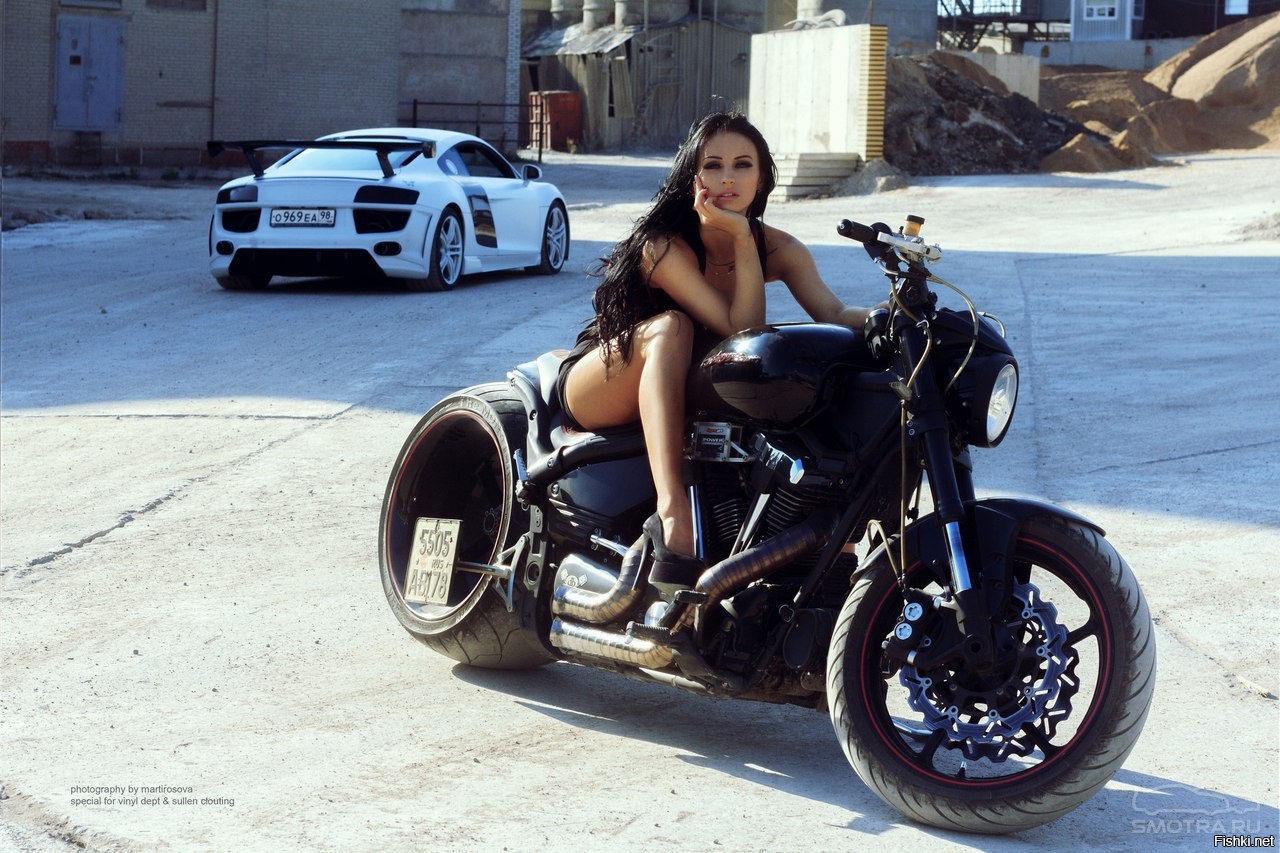 Sexy model Brunettes on a motorcycle in Soacha