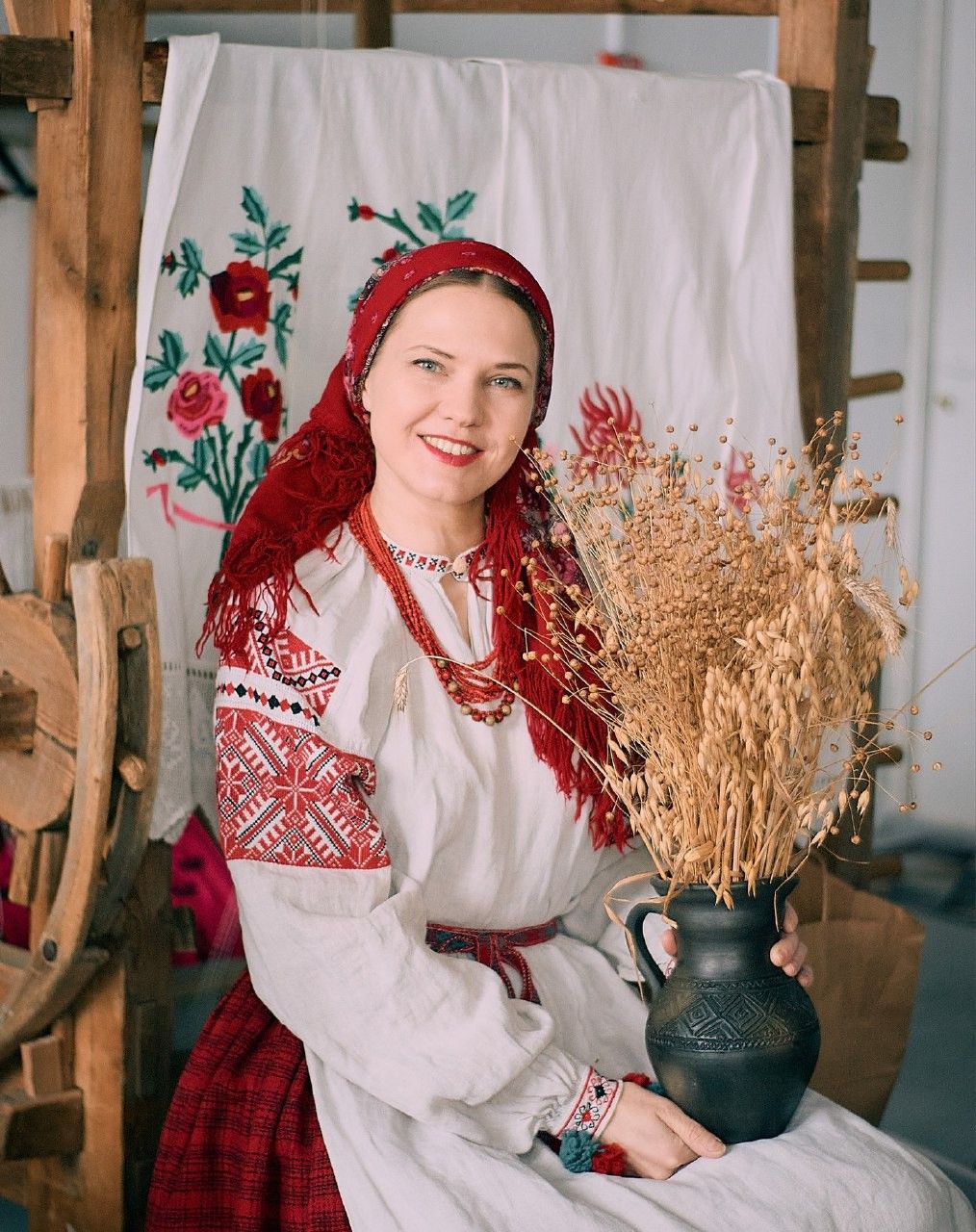 Women in Slavic costumes in Soacha