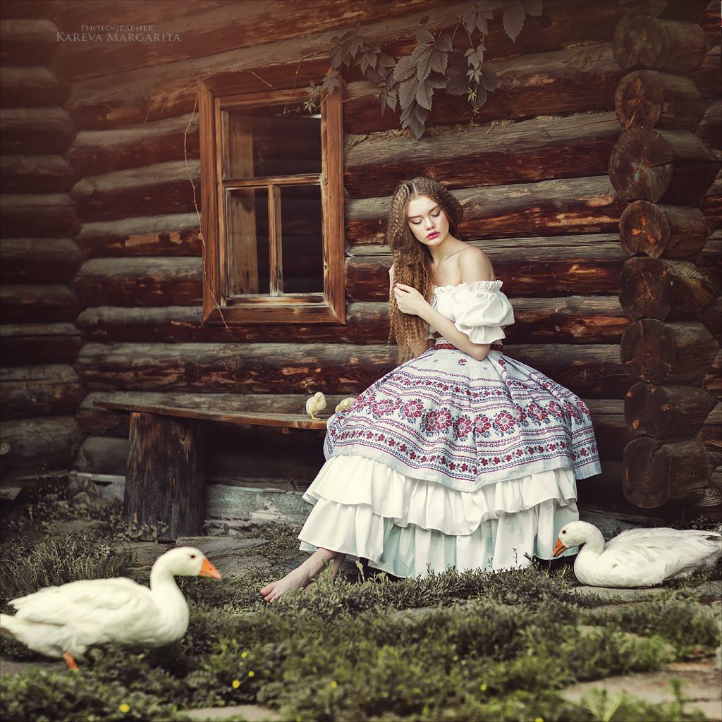 Women in Slavic costumes in Soacha